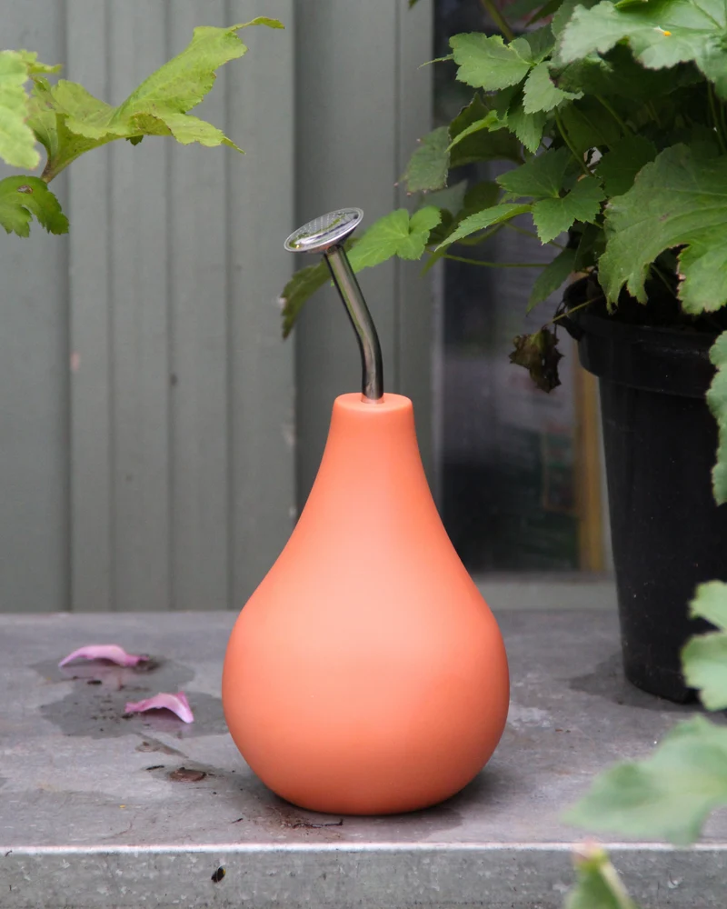 Gießbrause Ball Terracotta L | Wassersparender Sprinkler für gezielte Pflanzenbewässerung