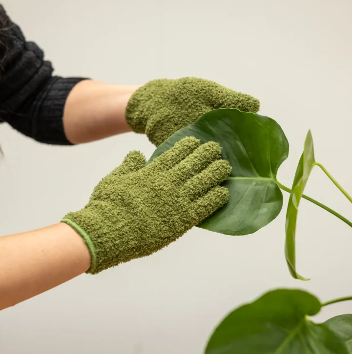 Pflanzenhandschuhe aus Mikrofaser zur Blattpflege in Grün