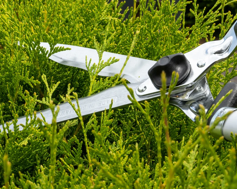 BERGER 4595 Aluminium-Heckenschere mit Wellenschliff