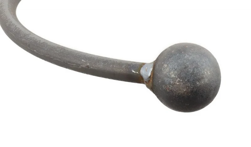 Staudenhalter mit offenem Ring freistehend
