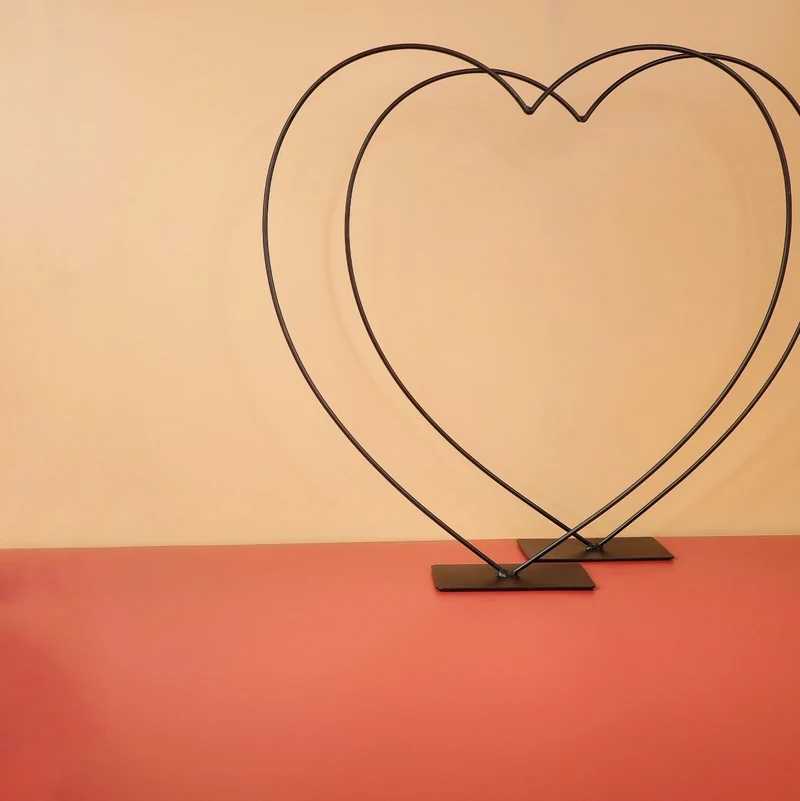AIRPLANT HOLDER - HEART BLACK