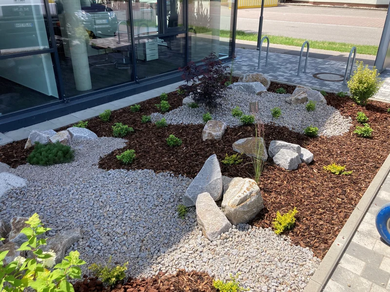 Kostenvoranschlag für Gartengestaltung oder Gartenpflege - Termin in Ihrem Garten