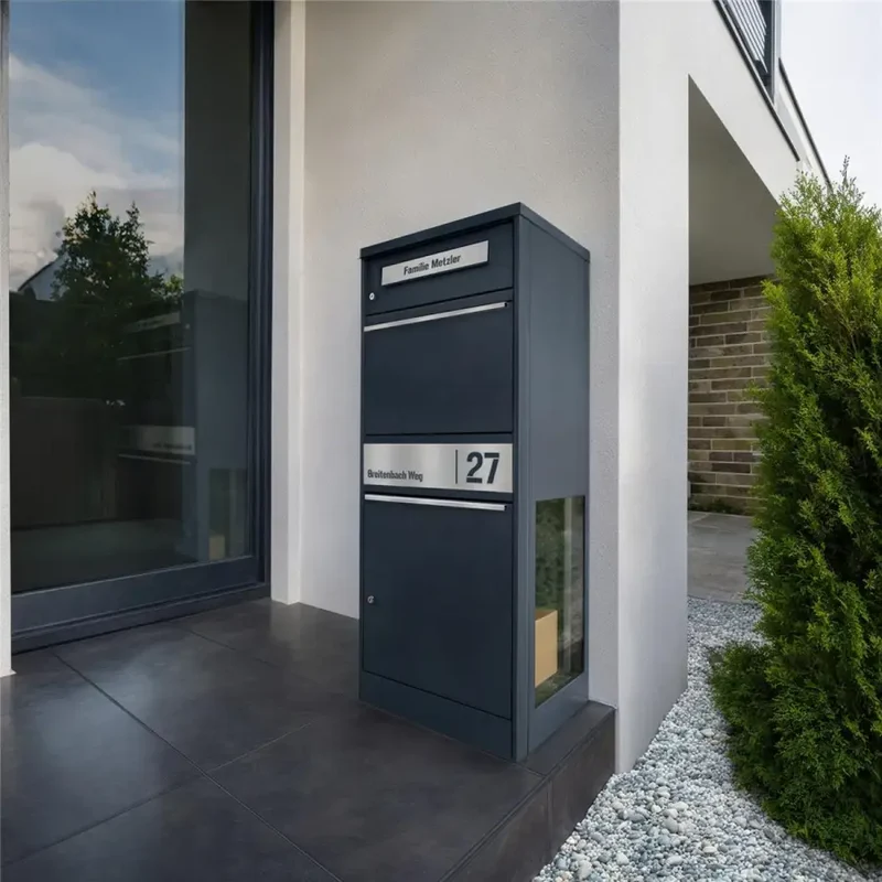 Paketbox mit Briefkasten | mit seitlichen Sichtfenstern | personalisiert mit Gravur | Edelstahl-Namensschild | Anthrazit | Bispo 2 SF