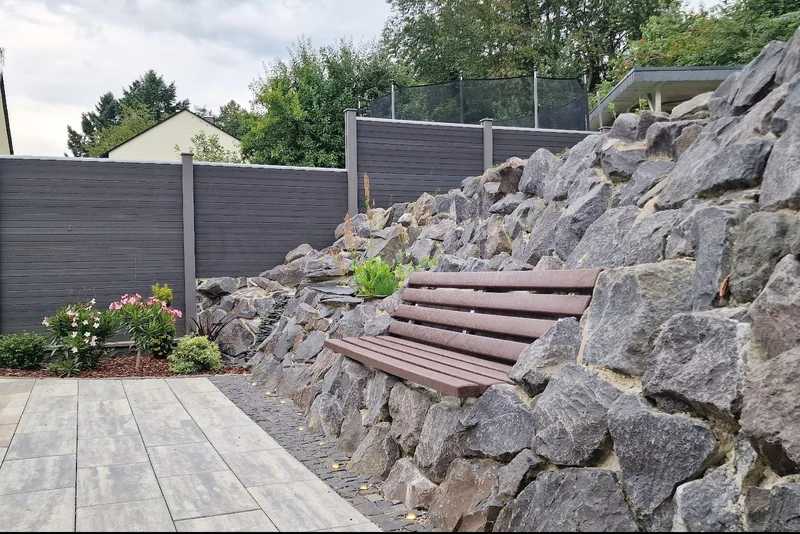 Mauersteine für Trockenmauer – Wasserbausteine Bruchsteine Basalt 10-40 cm
