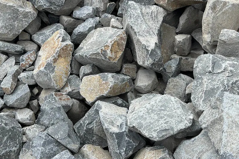 Mauersteine für Trockenmauer – Wasserbausteine Bruchsteine Basalt 10-40 cm