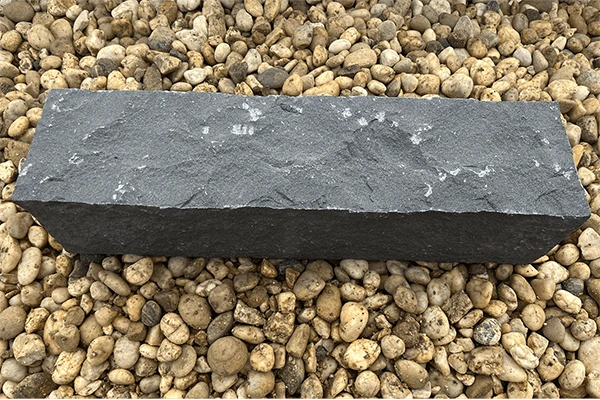 Basalt Palisade anthrazit gespalten (Vietnam)