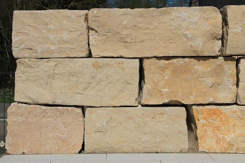Mauer- und Gestaltungssteine Jura Schwerlastblock